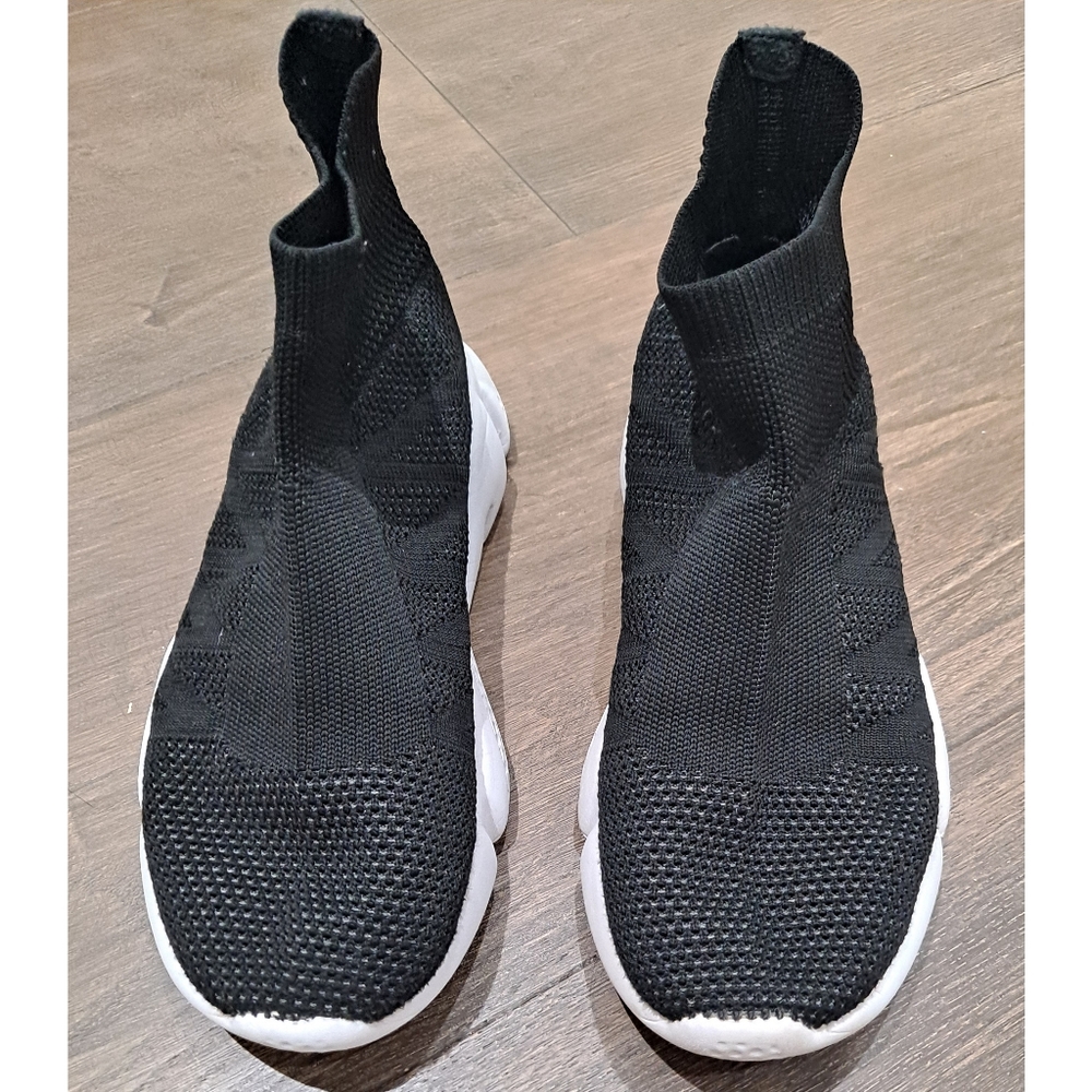 FILA Black Sneakers Boys 4.5